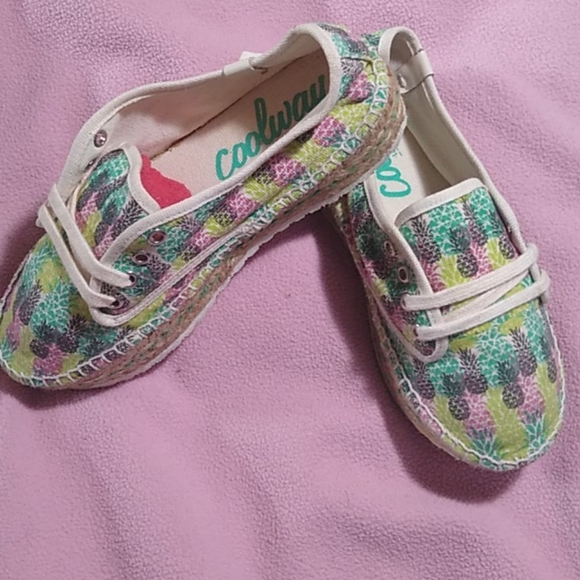 Ladies shoes - Picture 2 of 2